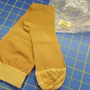 Compression Beige Knee High Closed Toe Large 15-20mmHg Stock 4007
